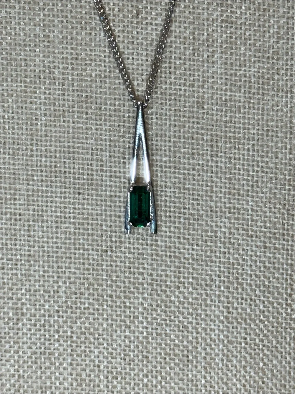 Vintage Avon Park East Silver Tone Green Rhinestone Necklace & Earrings Set 1976